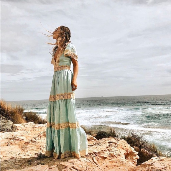 Spell Ocean 🌊 Gown in Seafoam - Picture 8 of 16
